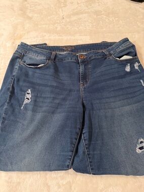 Maurices Women's Blue Ripped Skinny Jeans